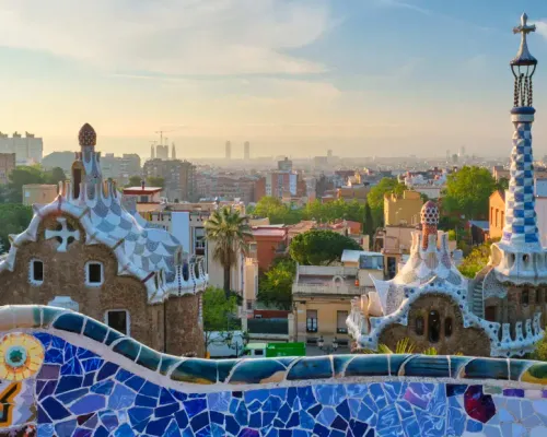 Park Güell: Skip The Line and Guided Visit in Barcelona by Amigo Tours